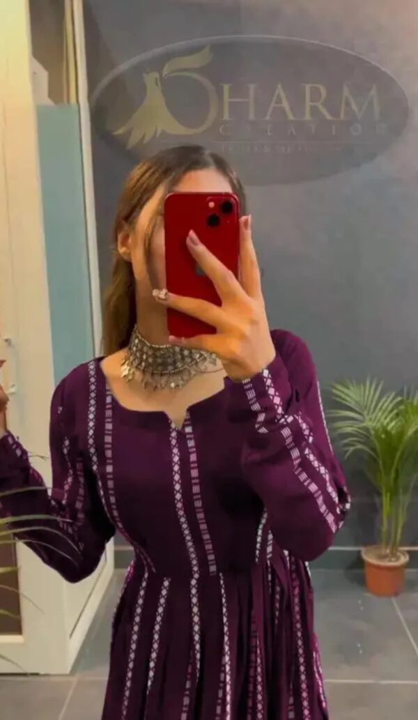 Leriya Nyra Cut Kurti