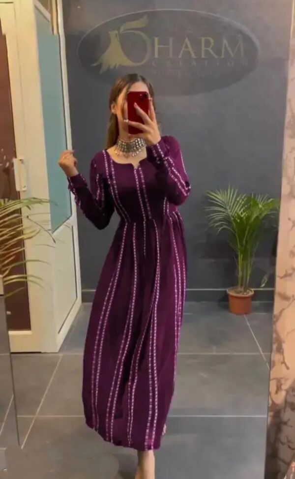 Leriya Nyra Cut Kurti