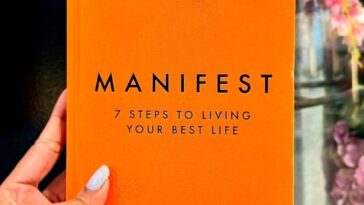 Manifest Book review: 7 Steps to Living Your Best Life